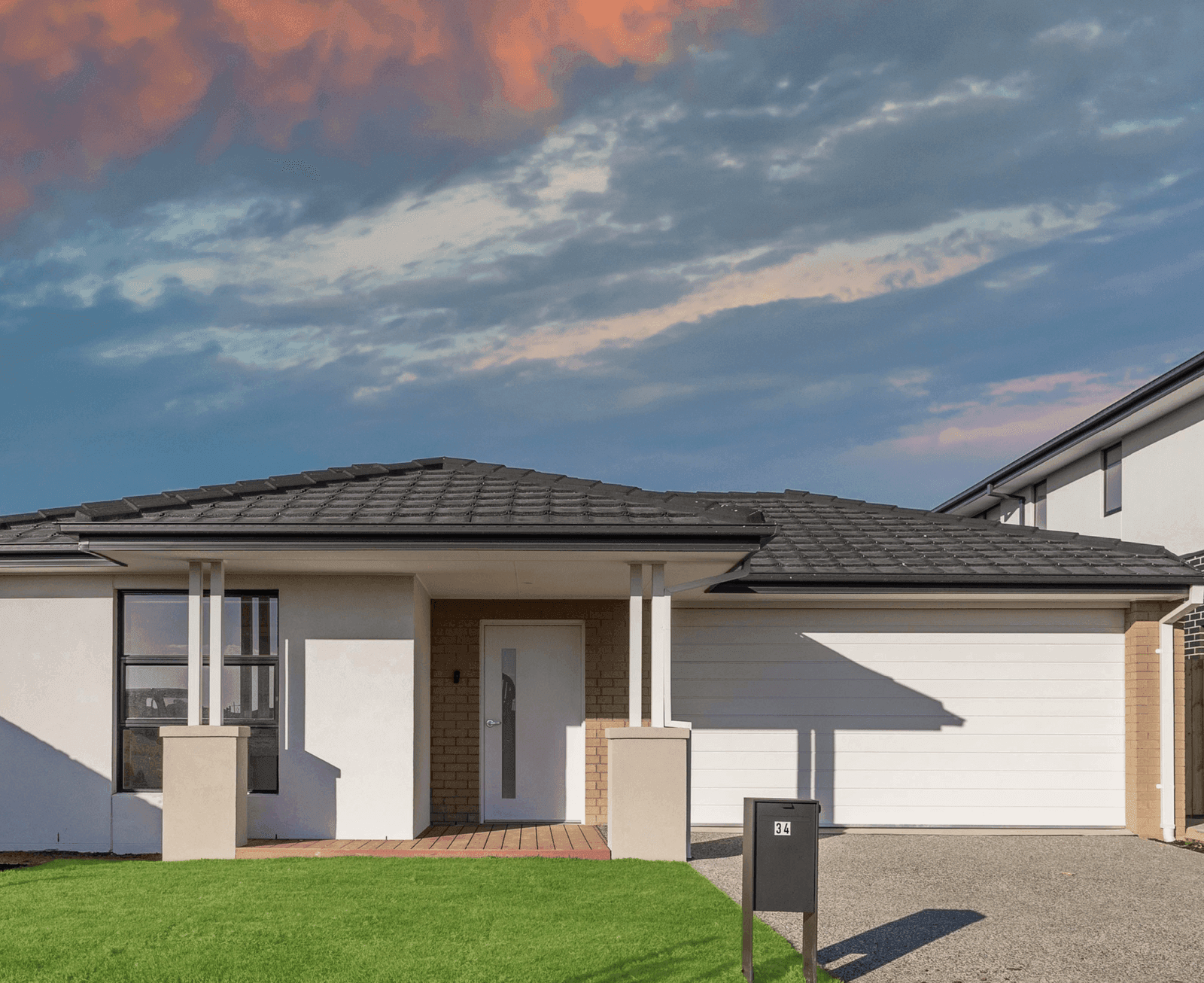 Front of Cobungra Road — Weir Views