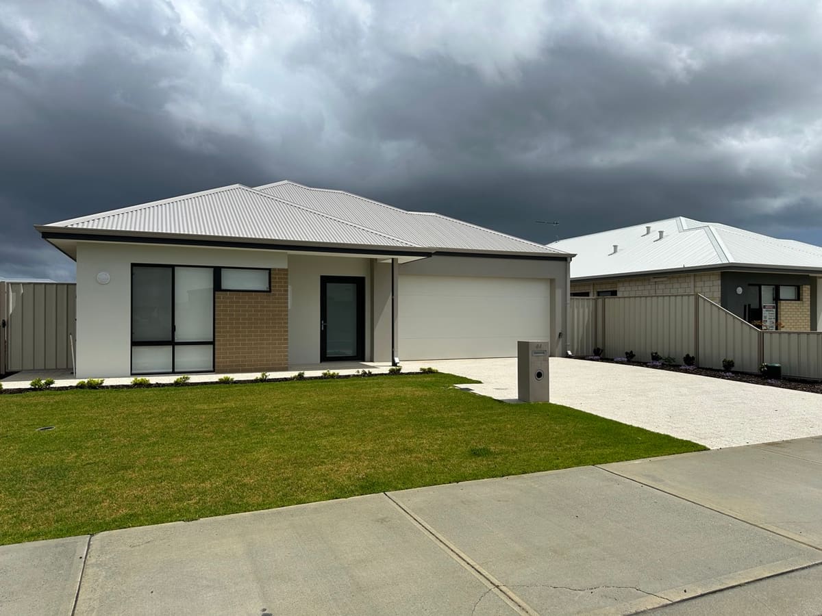Front of Australind