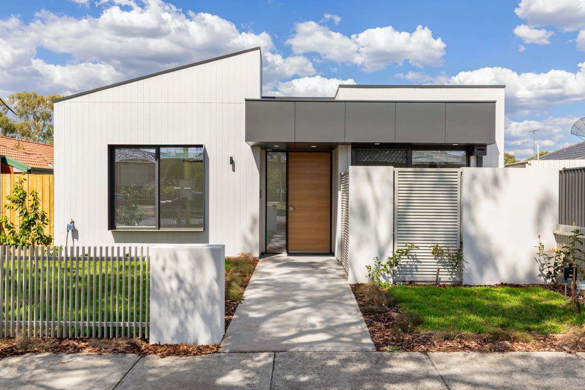 Front of Glenroy
