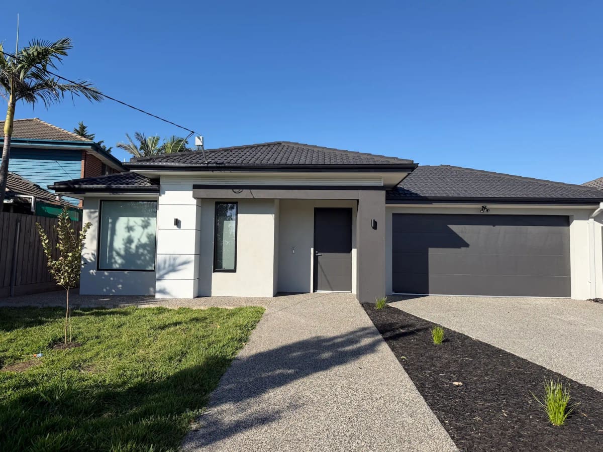 Front of Keilor Park